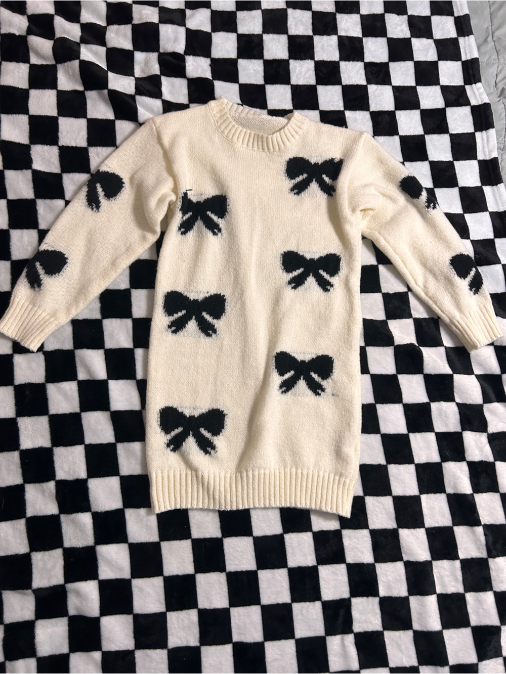 SHEIN Cream Sweater with Black Bow Pattern